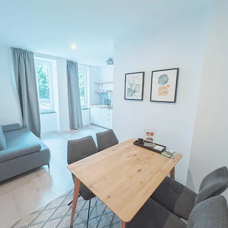 Apartment Contactless Self-check-in - Hrsch *