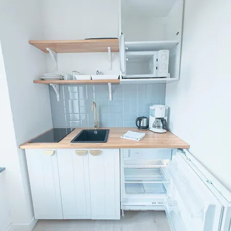 Contactless Self-check-in - Hrsch Apartment